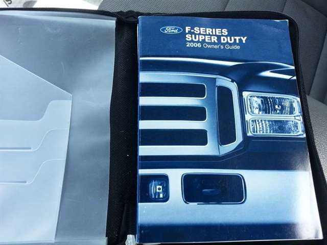 2006 Ford F-250 Super Duty XL 2dr Regular Cab 4WD LB